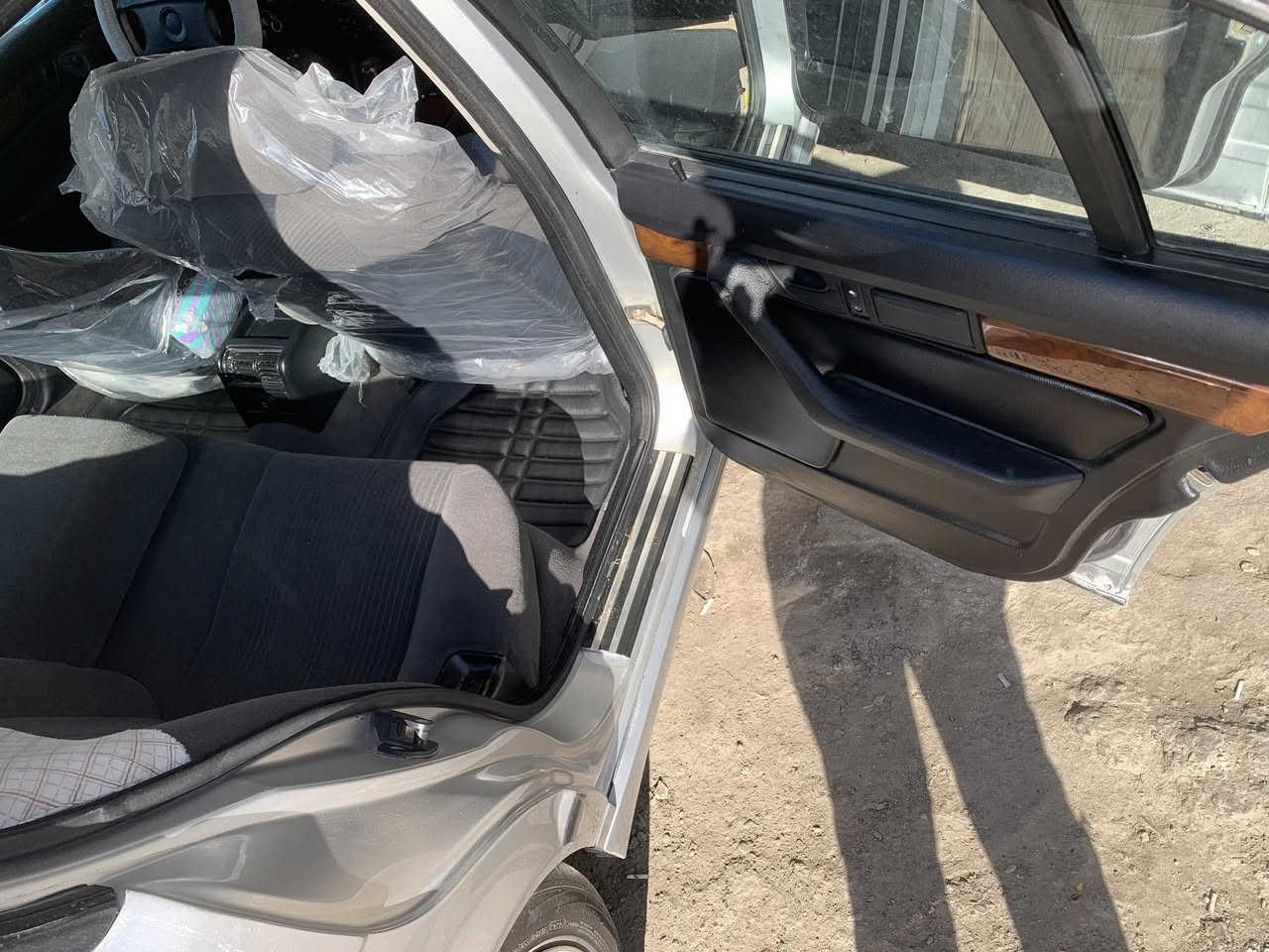 اسلام عليكم بي ام 535موديل 91 رقم بغداد بسمي سياره مصبوغه جماليه  كفاله ابكلشي من مكينه من كير صدر امامي خلفي السياره مال جناي تخم تاير جديد السياره جديده لاضربه ولا طخه معروضه  90 وبيها مجال *********** عنواني بغداد
