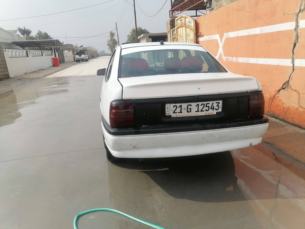 اوبل موديل ١٩٩٠ محرك ٢٠ سنوي جديده نافذه لغاية ٢٩ شرط گير ومحرك سعر ٤٥ شراي يتصل ***********
