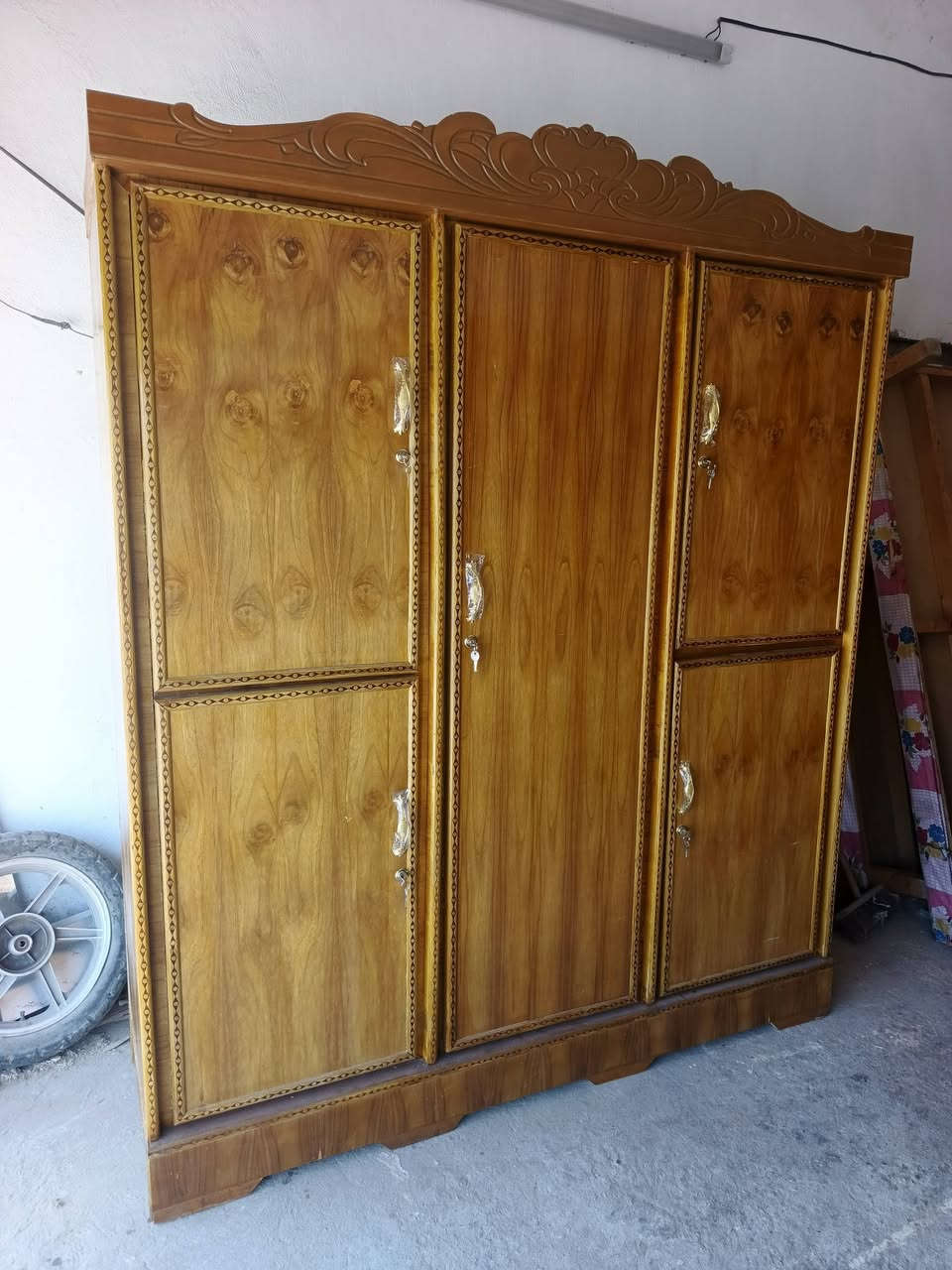 كناتير جديد صاج حطاطه الرمادي الصوفيه قرب مطعم قصر الابيض السعر 3ابواب 275بي مجال 4ابواب 375بي مجال واتساب ***********
