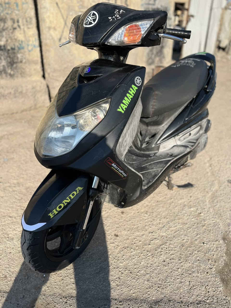 دراجه سكنس فحل ياباني جديده مال رمبه نوزل  خطين قبق نفخ ستان كهربائي كفرات اصليه مكينه ناعمه كهربائياتها كلها شغاله دراجه جديده مكفوله اي نقص مابيها السعر 800 بيع مستعجل العنوان بغداد الكرخ رقم ***********
