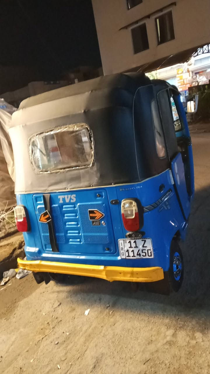 سلام عليكم تكتك تي في اس موديل ٢٢ شهر ٧ سنويه ولوحات نكليزي تحويل ثاني يوم مكفولة كفاله عامه عده بيها ضربه اربع اصابع بصفحه ومرجعها عل بارد كلشي مكفول لباقي من محرك وكشر السعر 7500وبيها مجال بصيط مكاني بغداد حي لجهاد رقم ***********
