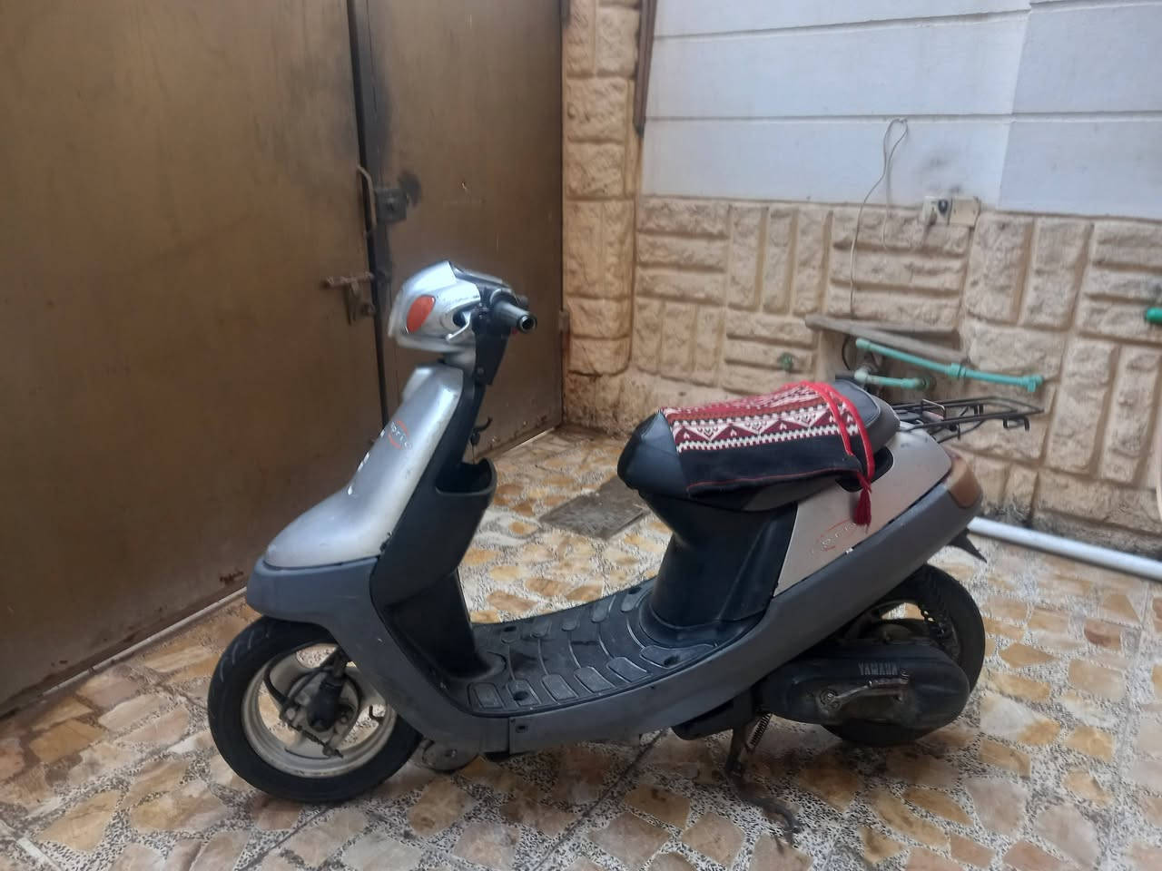 السلام عليكم دراجه بطه2003شغاله مكينه خرسه مال جناني شغاله نكره سلف وهندر كهربائيات شغاله هورن كلوب اشاير شغال قفل ركبه جنطه مكينه ناعمه كله بلادي دراجه السعر٢٧٥وبيه مجال الاستفسار مراسله الصفحه او رقم ***********
