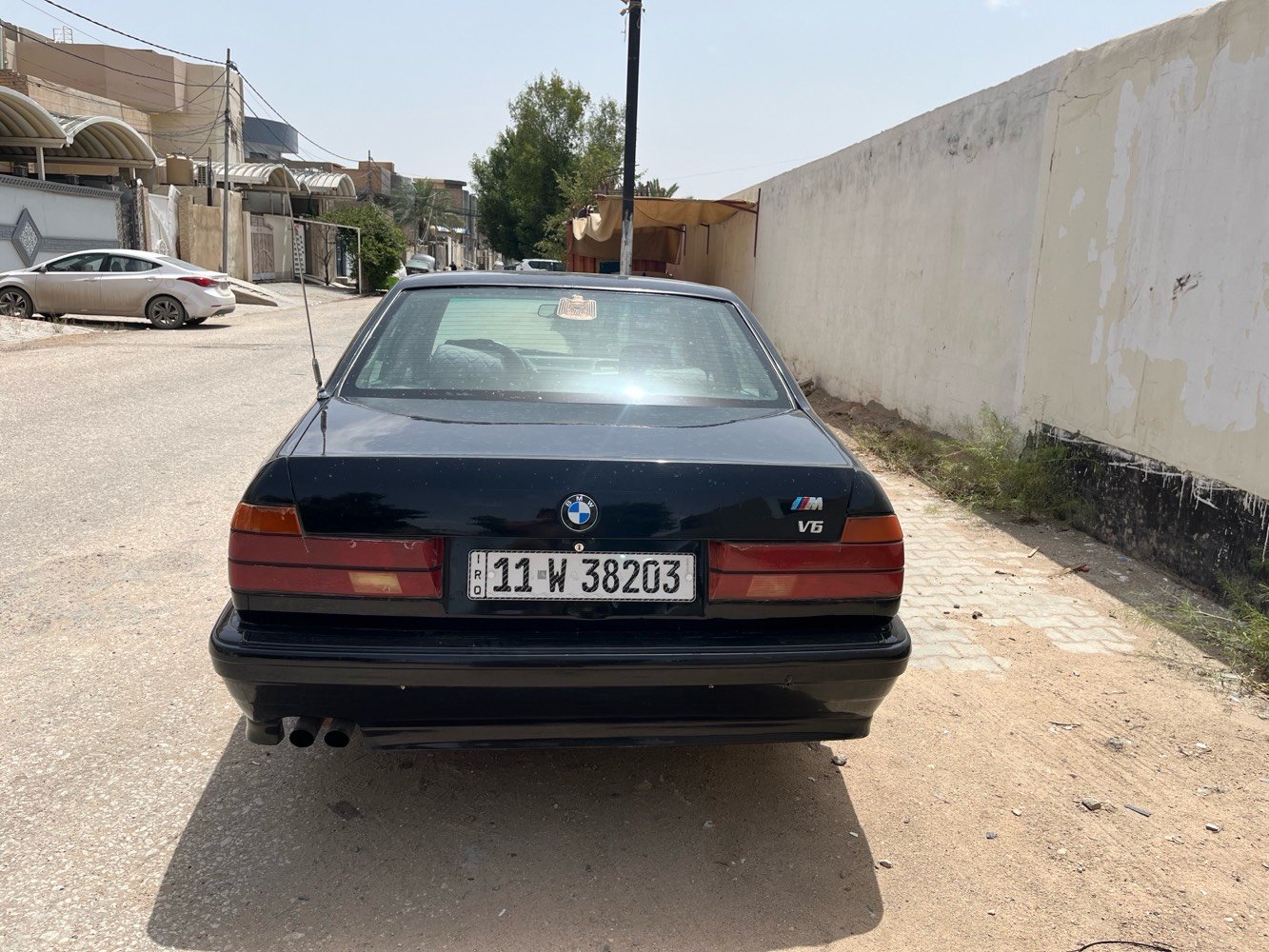 بي ام موديل ١991 سيارة باسمي سنوية لل٢٩ رقم دولي بيها نقوصات قليلة ٣٣ وبيها مجال الاستفسار على الرقم***********.