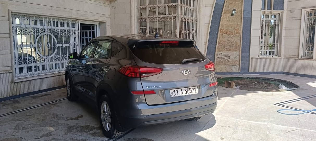 توسان 2019 وارد امريكي
محرك 2000
السعر 165 $ وبيها مجال 
للاستفسار ***********

