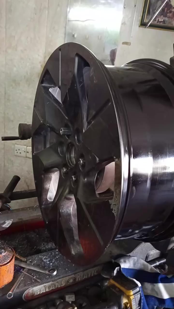 من رخصة الادمن المحترم
محمد التورنجي لحام وتعديل ويل كب وتصفير فلنجت واعمال التورنة
***********
