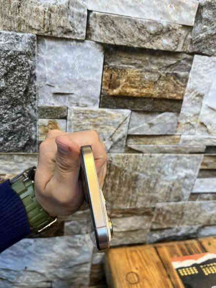 سلام عليكم
16 pro max 

256

دبل سيم

ZA/A

بطارية 93

غراض كاملة

السعر 1350(مليون وثلاثمية وخمسين)

 وبيه مجال

***********

المكان الموصل
