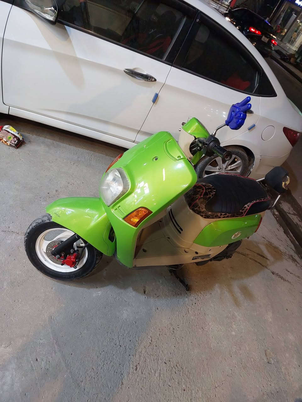 السلام عليكم دراجه بوليس للبيع بعدها جديده تفاحي دواخل كريمي دراجه نضيفه كلشي شغال كهربائيات مابيها اي نقوصات العنوان الامين الثانيه السعر 850 رقم ***********
