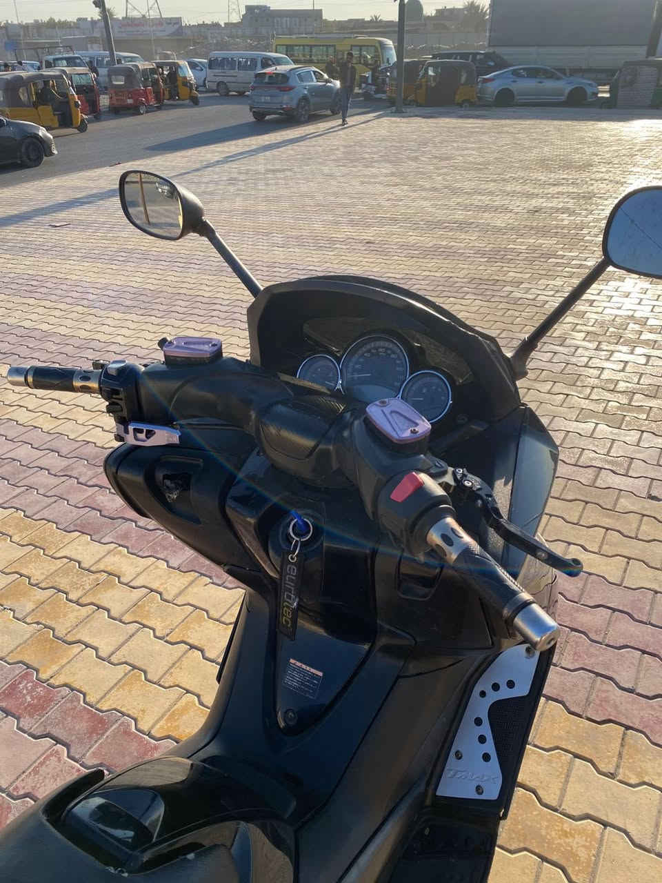 السلام عليكم تي ماكس ٢٠١١ مكفوله كفاله عامه مابيه نقص 
مكاني بغداد السعر ٢٨ وبيه  مجال بسيط ***********
