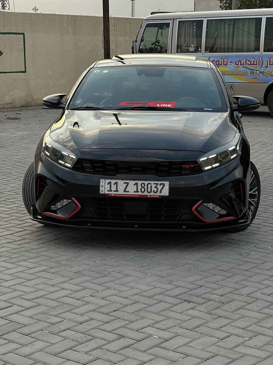 سلام عليكم
للبيع فورتي جيتي لاين 2024 فول مواصفات 
ماشيه 14 الف بعدها بحالت الزيرو 
حادثها جاملغ وبنيد فقط والباقي مكفول 
محرك 2000 دوش المرغوب 
رقم بغداد بسمي تحويل ثاني يوم سعرها ١٥٨ وبيه مجال شي بسيط للشراي سياره ماشاءالله كلش نضيفه 
مكاني بغداد العامريه رقمي ***********
