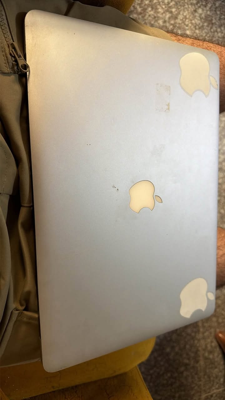 💻 للبيع | MacBook Pro Retina 15” (Mid 2015)
✅ شاشة Retina قياس 15 إنش
✅ معالج Intel Core i7 رباعي النواة بسرعة 2.2GHz
✅ رام 16GB DDR3
✅ تخزين SSD سعة 256GB
✅ كرت شاشة Intel Iris Pro 1536MB
✅ نظام macOS Monterey 12.6.5

***********
