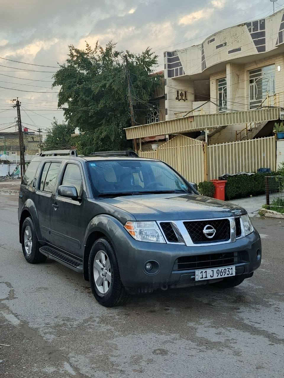 ‏السلام عليكم نيسان باثفندر وارد امريكي موديل 2009 لون رصاصي حادث جاملغ الامامي بنيد شواصي مكفوله ولغود مكفوله فول مواصفات دشبول ارمادا فتحه سقف شاشا كامره خلفيه حساسات خلفيه سياره احلا من الصور مكينه وكير مكفولات مكينه 6سلندر 4000 تبريد مركزي 3قطع ثلج سياره عائليه سبعه راكب 4X4 فور ويل تحكم ستيرن جهتين كرسي السائق كهرباء صدر امامي خلفي جيد سياره جاهزه رقم بغداد دولي بسمي تحويل مباشر السعر 98 وبيها مجال بسيط الاتصال *********** مكان بغداد 
‏ بغداد, العراق
