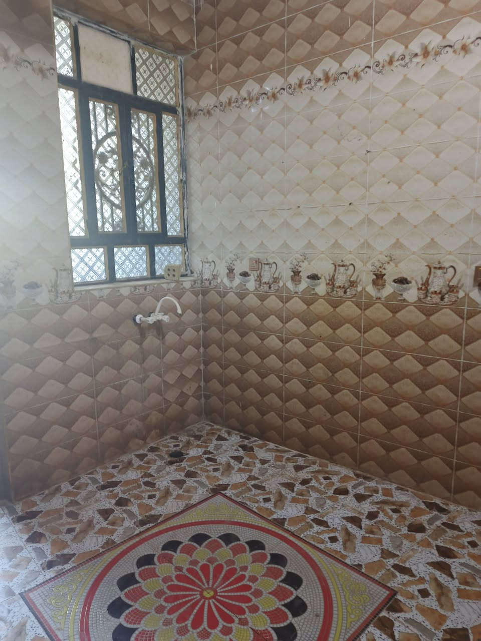 بيت للبيع أو الإيجار طابو زراعي سند 25  بي وصل تطويب
قرب مجمع الرحاب جاهز للسكان بيع ب 50  يجار ب 250  الف
الاتصال ***********
