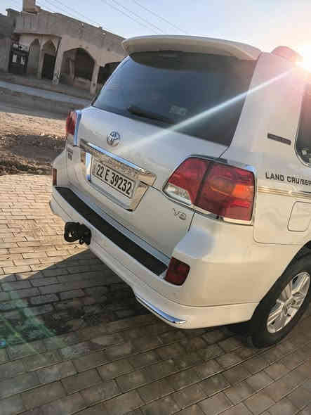 السلام عليكم لاندكروز ٢٠١٣ محرك ٨ سلندر ٤٦٠٠
بيها مكانات صغار بارد 
فول مواصفات  السياره كامله مابيها نقص برغي 🔩 
السنويه بسمي هزه  وسنويه جديده 
للبيع او مراوس 
سعر خاص 
للاستفسار  اتصل ***********
مكاني قضاء  الدور
