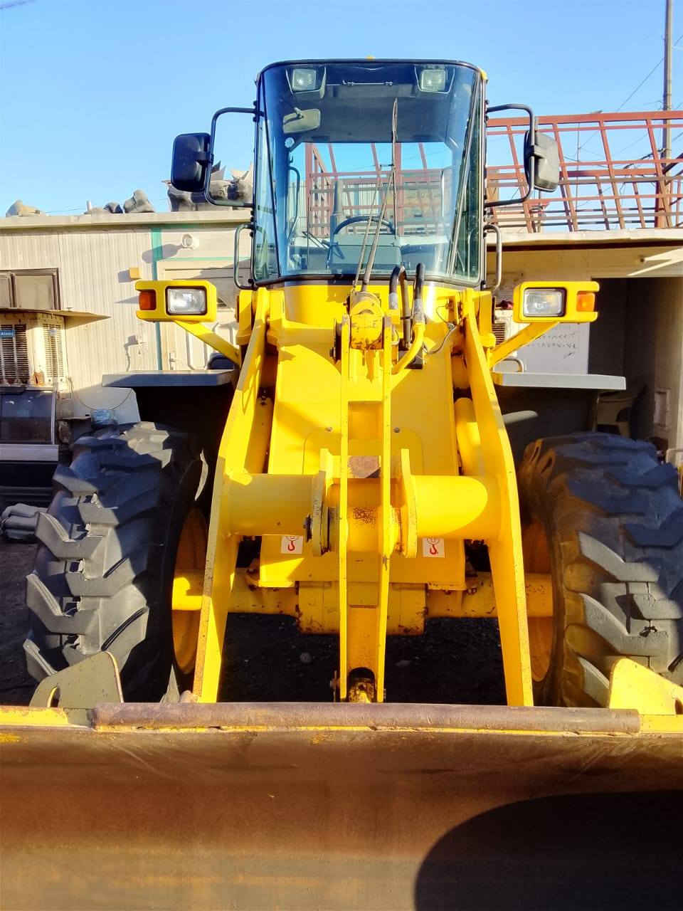 كوماتسو حجم ١٠٠ مكينه ٤ سلندر
كير ميكانيكي وارد ياباني 
مكفول كفاله عامه من الصبغ جاهز لشغل 
تبريد بلادي 
موديل ٢٠١١
دخول جديد ممفيس مامشتغل في العراق 
بغداد النهضة شارع الظلال 
*********** / ***********
