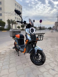 R9s • ٥ بطاريات • ٥٠ كم/س