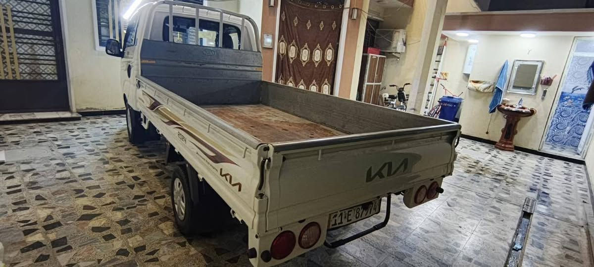 السلام عليكم للبيع كيا بنكو موديل 2022
 رقم بغداد انكليزي الجديد محرك 2700
مكفولةًمن ضربة وصبغ محرك لأصرف ولابخار شاصي مكفول ميكانيك جديد 
كهرباء كلةً شغال تحويل مباشر 
مكان بغداد البلديات 
السعر ١٤٣$         اتصل وتدلل 
*********** مكلف بنشر
