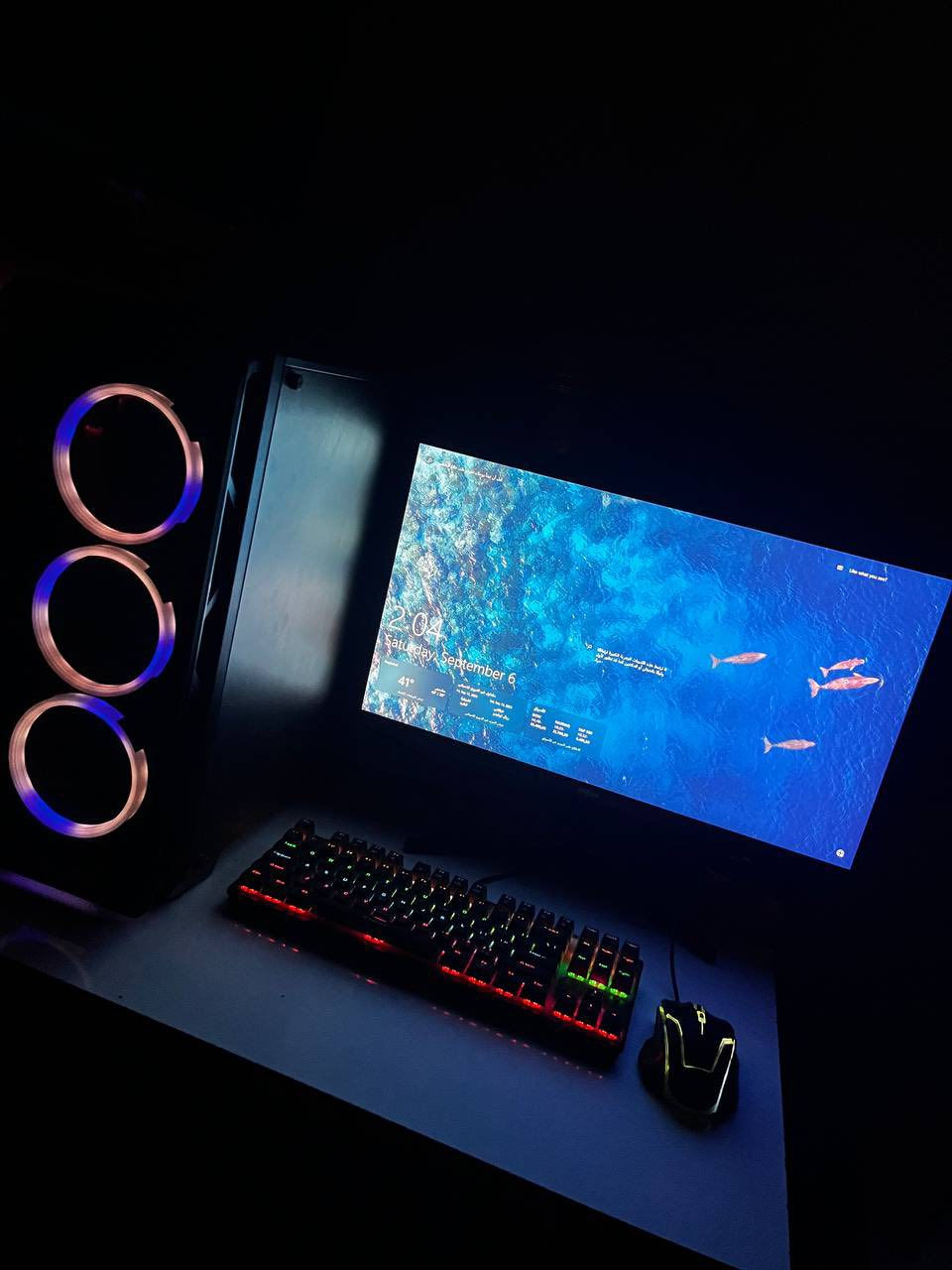 (Gaming PC)
🖥️ المواصفات:

🔹 كرت الشاشة Gtx 1660 super  من شركة  Tuff Gaming 

🔹 المعالج:  R5 3600 6core 

🔹 الرام: 16GB DDR4 بتردد 3600MHz

🔹 المذربورد:  Azrouge B450-M 

🔹 التخزين:

HDD    1T
SSD   120GB

🔹 الشاشة:100Hz  " Dhua 24.1 " (الوان ودقة عالية للألعاب)

🔹 الكيبورد: JERITECH ميكانيكي Gaming 

🔹 الماوس : iMICE GAMING MOUSE 

الـPc جداً جداً نظيفة من الداخل والخارج والقطع ايضـا نظيفة جداً  
مامستعملها شي قليل 

📍 المكان: بغداد 

💰 السعر:  725 الف دينار عراقي

📞 للتواصل: ***********
