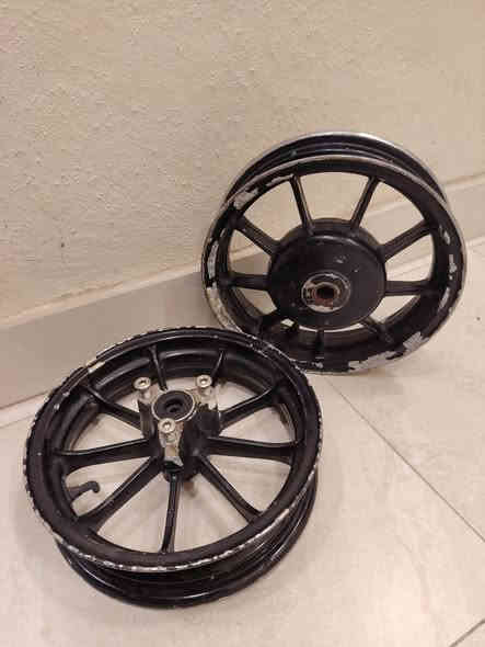 السلام عليكم ويل ماكس.
رنبة مو مال شارع. مكفول بنز وعواج
***********
