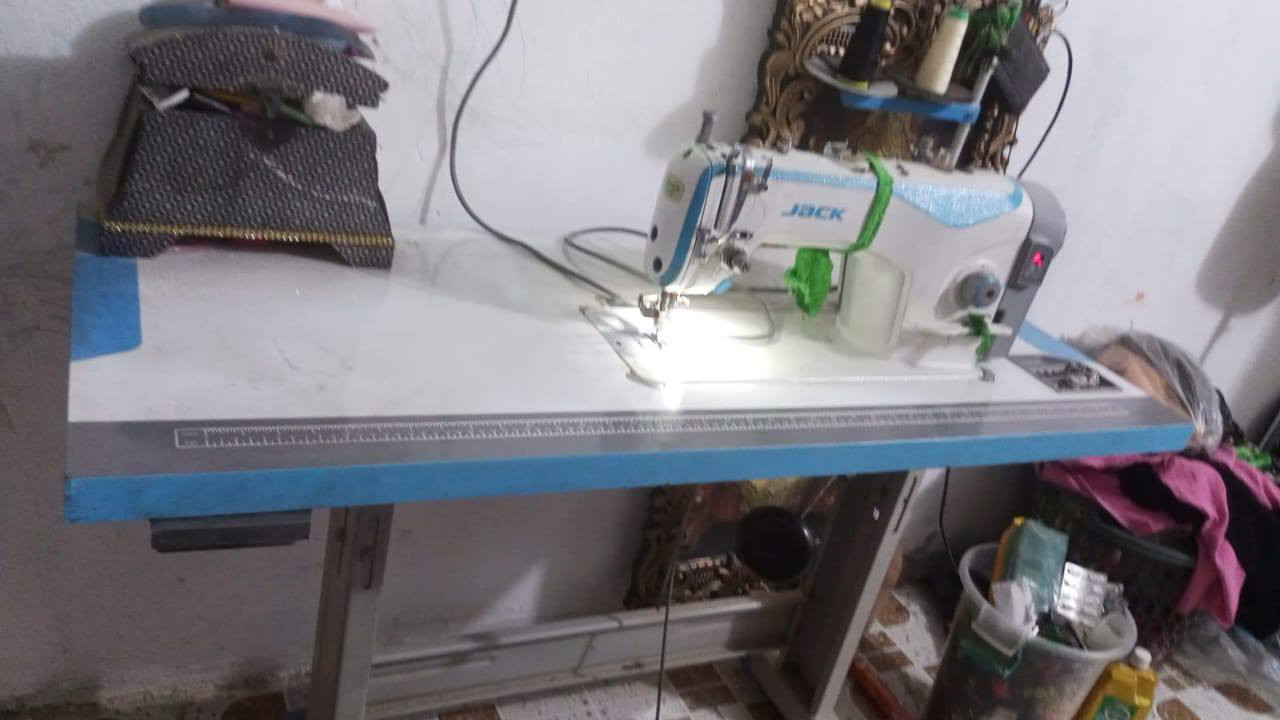 مكينه خياطه جاك الاصليه صناعيه باب ول والله جديده ما مستعمله بيه الناس ولا تعبانه والله ريده سعره قفله 250مكان بغداد حي البتول


**إذا كنت صاحب هذا الإعلان وتريد حذفه لأي سبب، رجاءا أرسل رسالة إلى الدعم الفني**