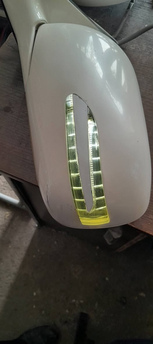 بیلاد شاهینە 
شوین کلار 
***********
@إشارة
