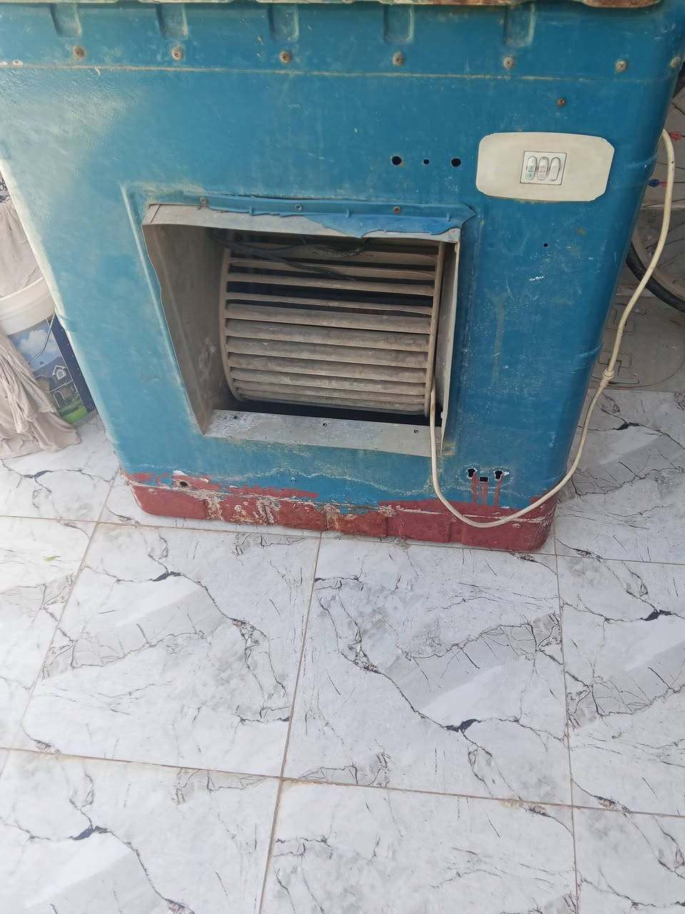مبردات ثنين سعر لوحده 50 كاملات شغالات مكان رحمه سبعتالاف ***********
