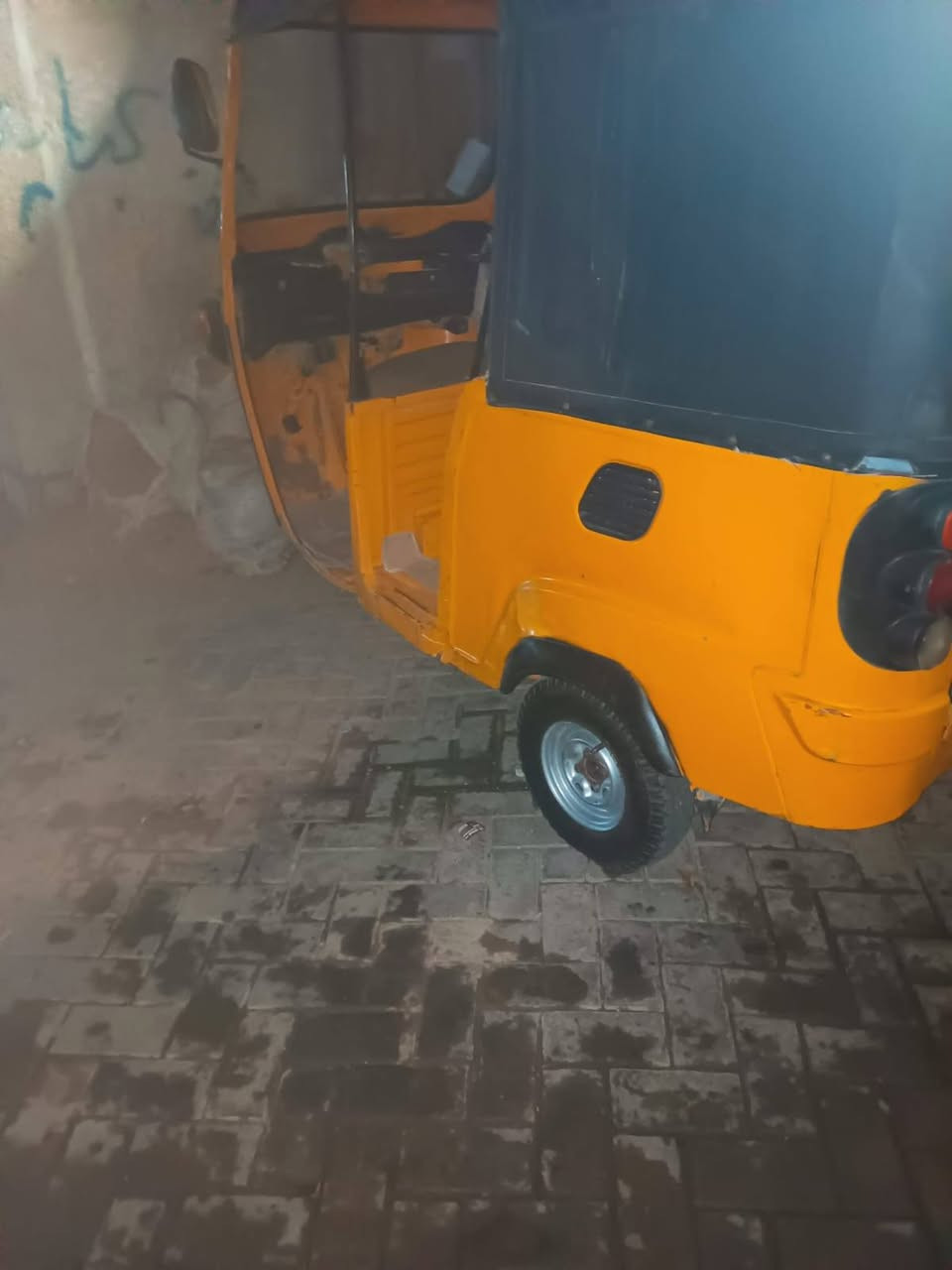 بياجو 18 أوراق كامله محوره مكينه(باجاج 22) اي نقص مابيها السعر 2250 وبيها مجال العنوان بغداد حي اور تواصل خاص


**إذا كنت صاحب هذا الإعلان وتريد حذفه لأي سبب، رجاءا أرسل رسالة إلى الدعم الفني**