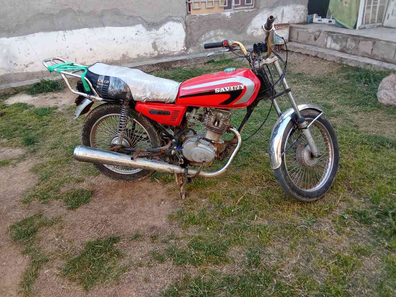 تايكر موديل 18 بدون أوراق كهربائيات شغاله
سعر 200 مكاني ديالى لخالص ***********
