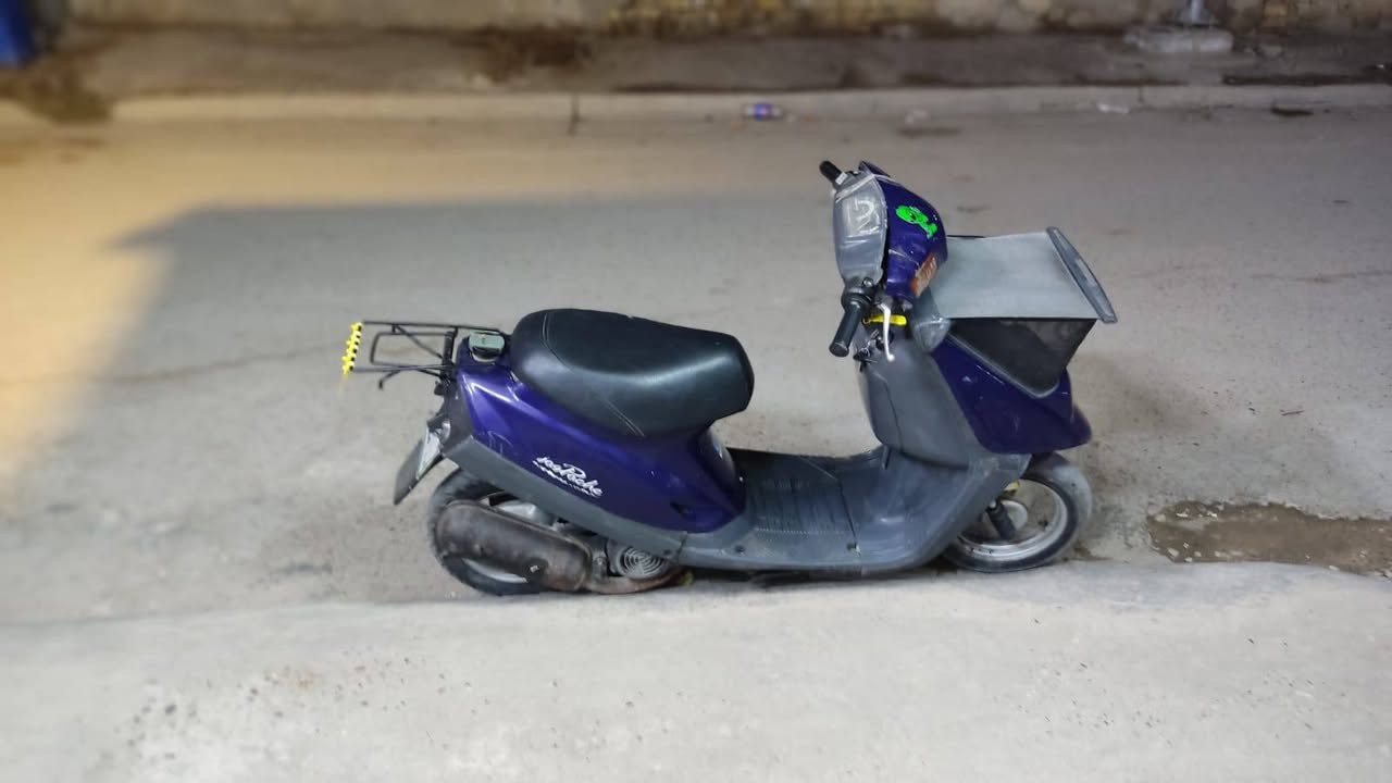 دراجة ستين بزونة مكينة نضيفة كلة شغال بس الايت اليورة مكسور+ للبيع 170 وبيهة مجال هواي ولشراي يتصل عل رقم ***********
المكان الدورة شارع ستين الميكانيك
