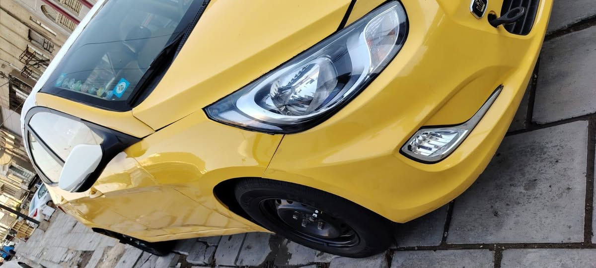 سلام عليكم اكسنت خليجي 1600مضلع فول موصفات موديل 11رقم انكليزي هزه جديده سياره بسمي سياره توني صبغته عام اثر دحجات مكاني كربلا 
وشخوط بعدني حته مابولشه مال جناي معايزه شي شراي ينتصل سعر 80 دوشمه جديده استفسار اكثر انتصل سونار موجود ***********
