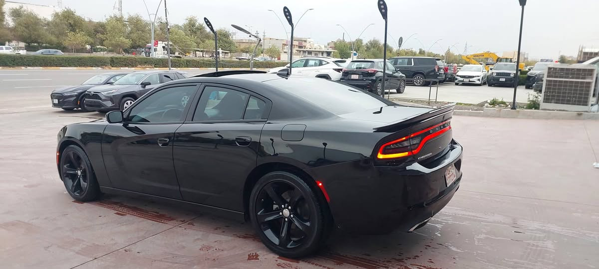 دۆچ چارچەر
رەشی قەترانی 
مودێل 2023
مواسەفات فوول
بەسمە 
شەغال 
سیلاد 
کۆشن هیتەر 
شاشەگەوره 
بێ بۆیاغ 
تەنها یەک بست PDR 
ئێرباگ سیستەم 
سعری 255 وەرەقە 
دوومانگ کاتی 
شووێن هەولێر 
***********
*********** أربيل, العراق
