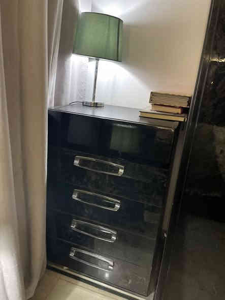 غرفه نوم تركيه ٧ قطع نظيفه اريده ٤٠٠ الف
