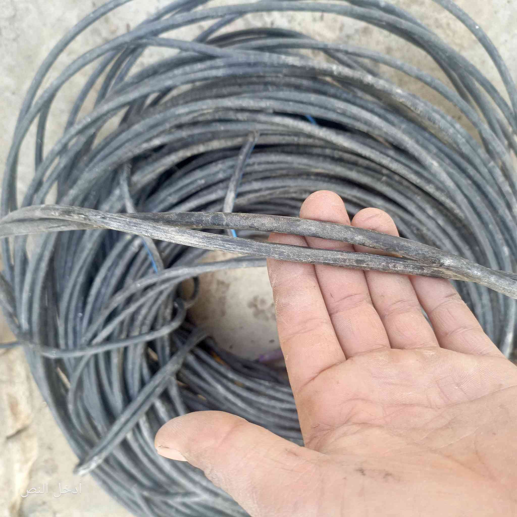 ضفير ام 25 طولها 50  مستعمله مستعمله  لللبيع مكاني سماوه حي النفط ‏‪*********** المتر  عل 1000 قفل
