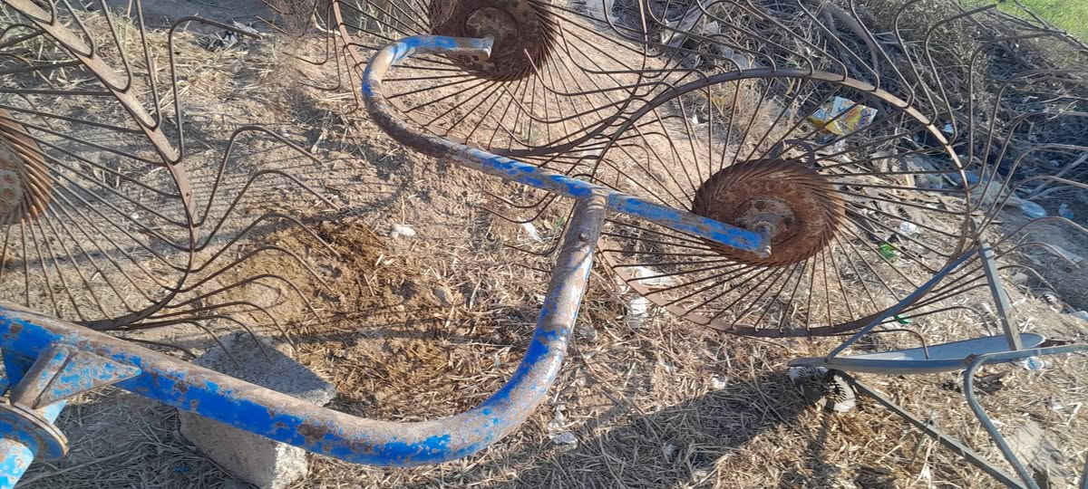 سويتر للبيع نضيف ميسان ***********
