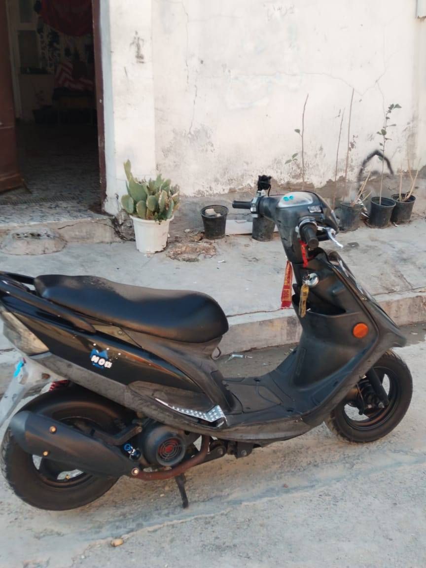 السلام عليكم دراجة ماكس عدله نظيفه اي نقص مابيه مكان بلديات رقمي ***********
