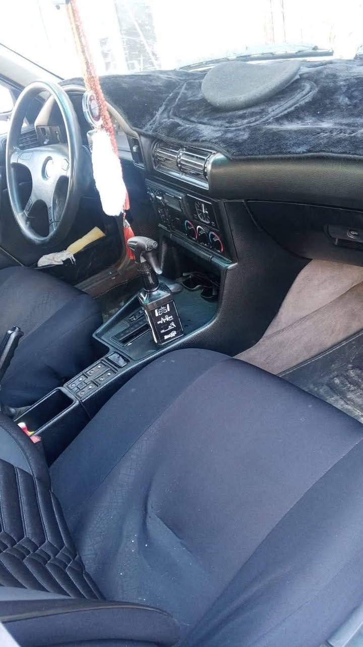 BMW 525 اصل وفصل 
لون ازرق غير محدد محرك 525 مفتوح گير اوتو موديل 1991 !سنوية لغاية 2031 بأسمي شرط التحويل والغرامات  بيها طخه بجامرلغ السايق الباقي مكفول ..كابون بانزين بيها 
مكان السياره كركوك 
السعر 57 وبيها مجال


**إذا كنت صاحب هذا الإعلان وتريد حذفه لأي سبب، رجاءا أرسل رسالة إلى الدعم الفني**