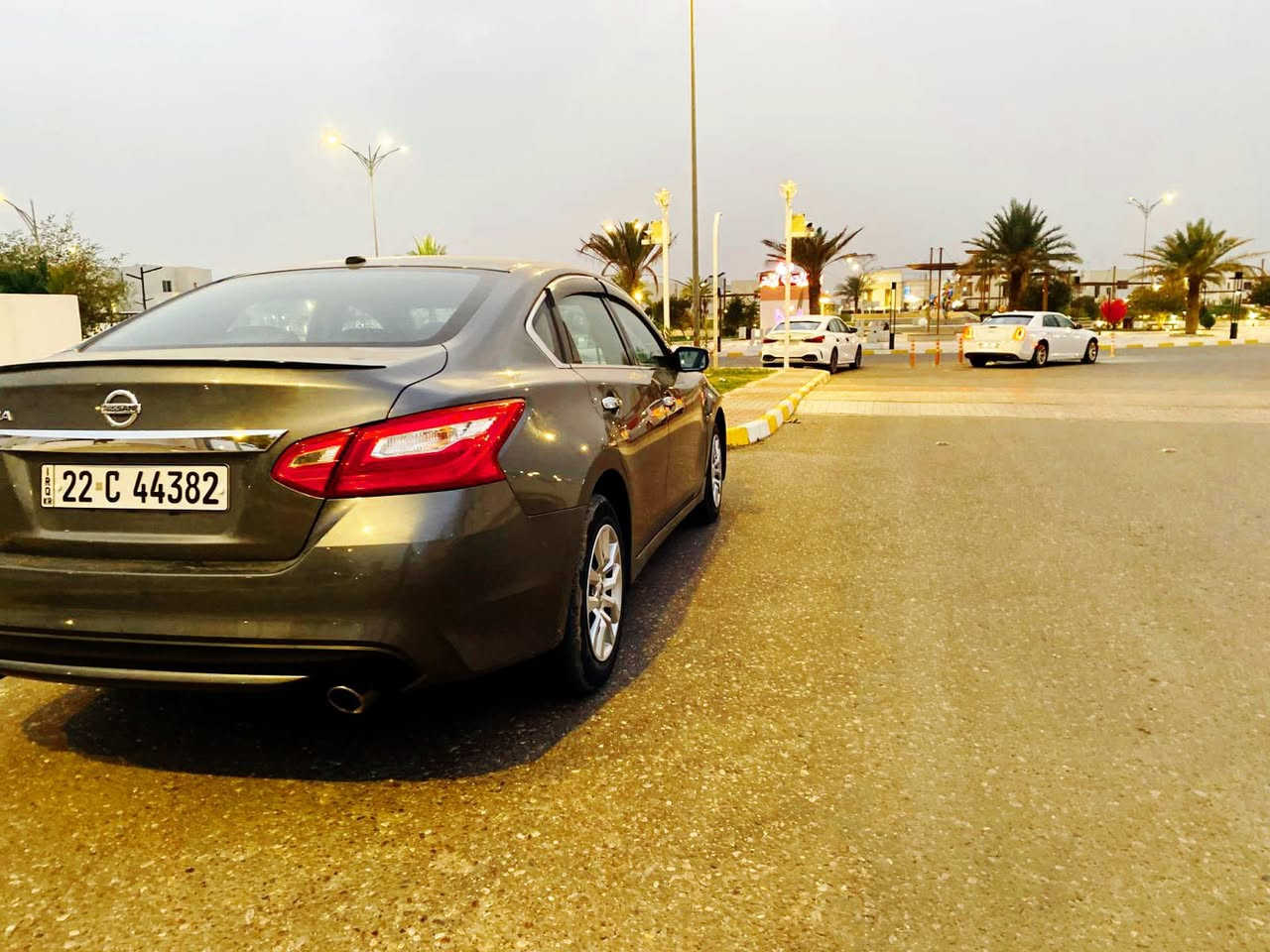 السلام عليكم بيع مستعجل بسعر ١١٧ نيسان التيما ٢٠١٦ رقم اربيل دولي بأسمنا سنويه هزه  لل٢٠٢٩شرط التحويل محرك  شاده جديد شرط صدر أمامي خلفي طخم تاير تبريد ثلج سياره جاهزه من الدعاميه للدعاميه ماشيه ١٠٠حقيقي استخدام شخصي فول مواصفات عدا الفتحه
السعر ١١٧ورقه اعتذر جداً عن الاقساط والوعده 
ملاحظه/السياره مكفوله كفاله عامه فقط خشم البنيد مرشوش البنيد كلير شرط بدون دواخل سونار مرفق 
مكان السياره تكريت 
***********
***********     ‏
***********
