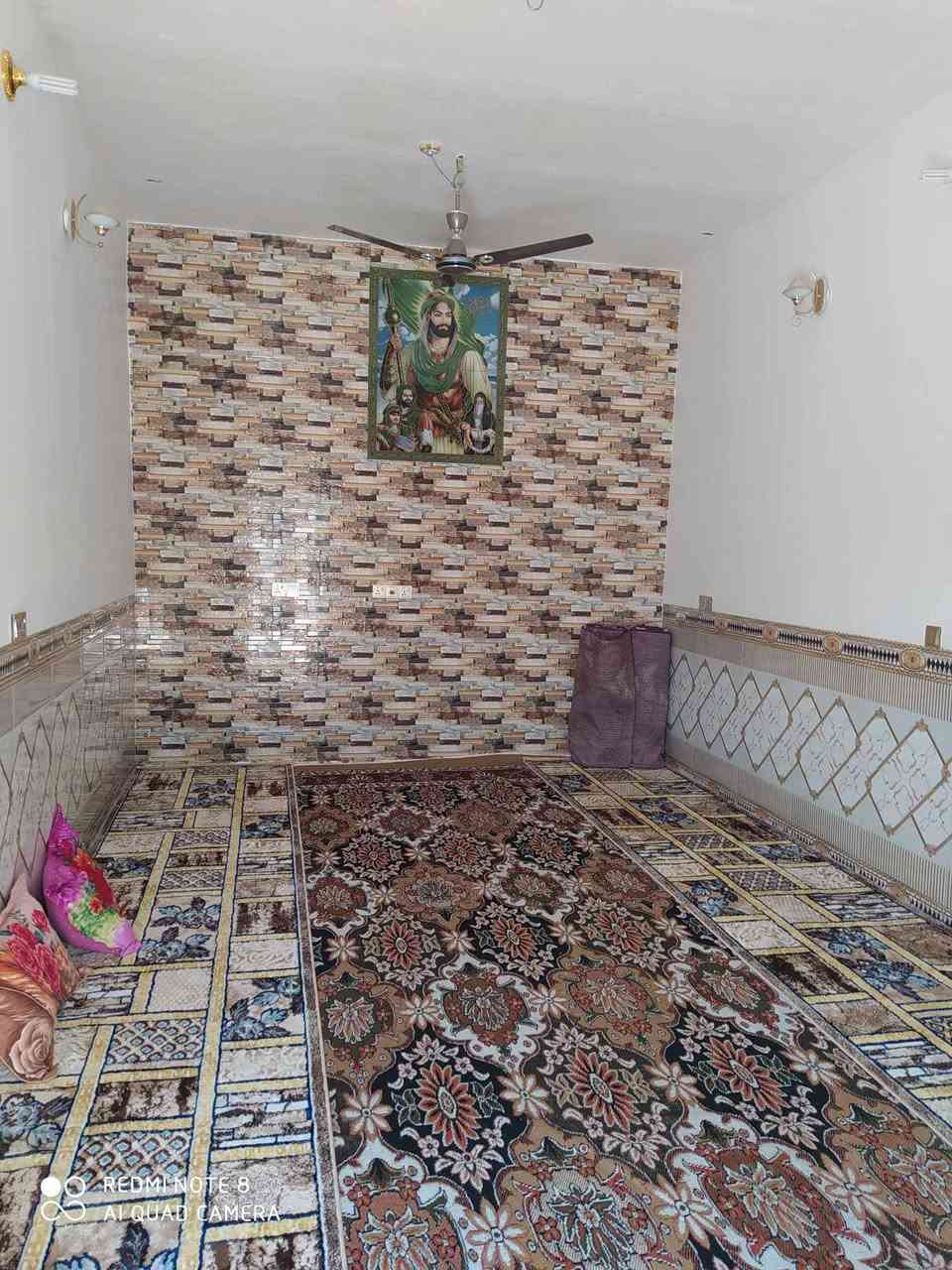 بيت طابو زراعي
العنوان ،التقية الثالثة قرب ساحة التوديع

مساحة ١٥٠ غرفتين نوم وصاله ومطبخ حار وبار واستقبال وصحيات داخلية وخارجية 

السعر ٤٧ وبي مجال
***********
