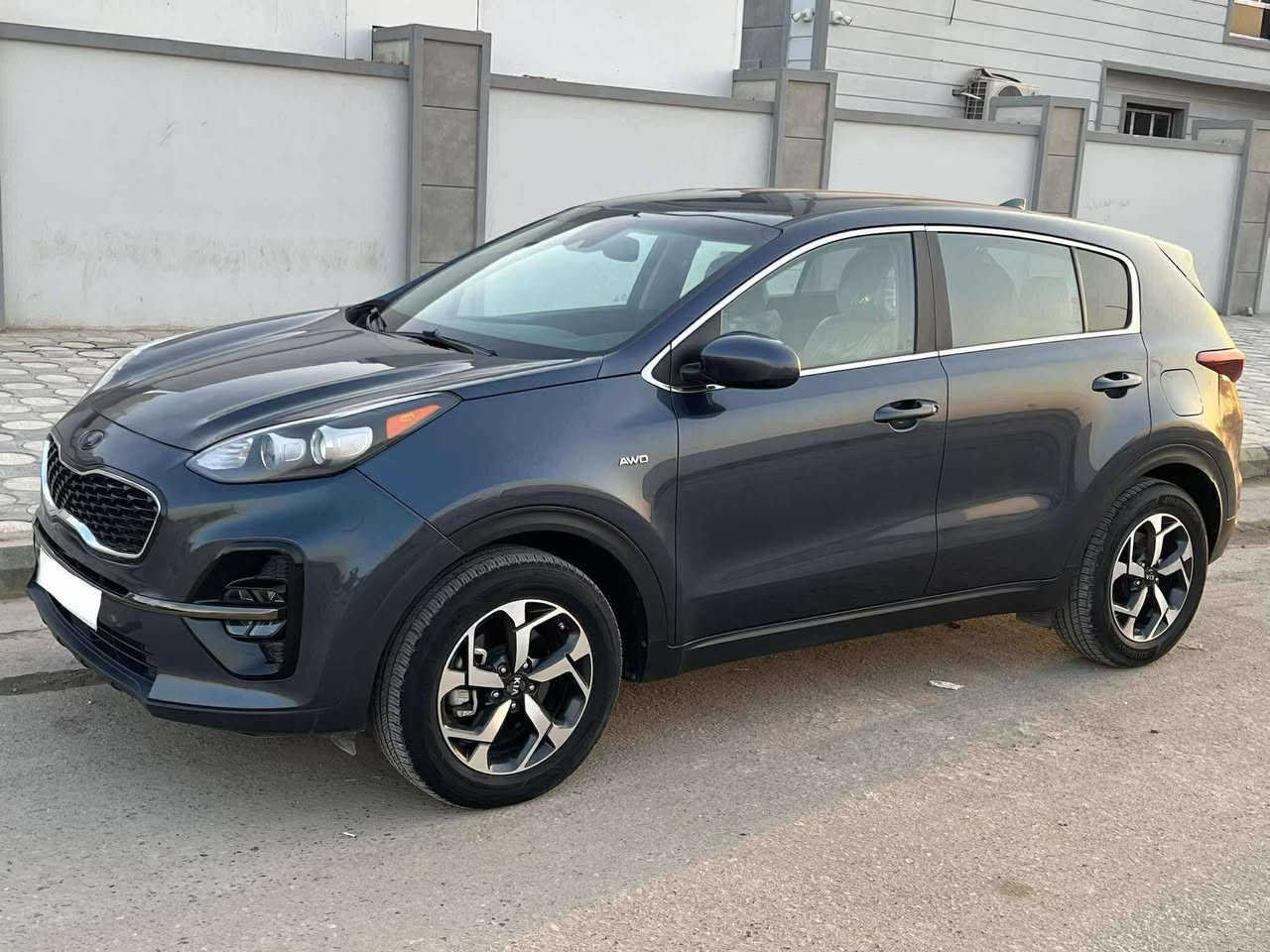 سلام عليكم 
كيا سبورتج 
موديل 2022 امريكي 
حادثها موضح بالصور بدون دواخل وبالعراق مبدل قبق صندوك بلادي
مواصفات الاعتيادية 
ماشية 47 الف حقيقي 
رقم بغداد بإسمي تحويل مباشر 
سيارة جديده جدا سعرها معقول بلعافيه ع الياخذها 

مكاني بغداد الدورة 
رقم صاحب السيارة 
***********

السعر :: اطلبه بالتعليقات يصلك خاص 📩

#ادارة_الصفحه ⚡

ملاحظه / 🔴
مدير الصفحه غير مسؤول عن بيع وشراء واصوليات السياره نحن صفحه لعرض السيارات فقط.
