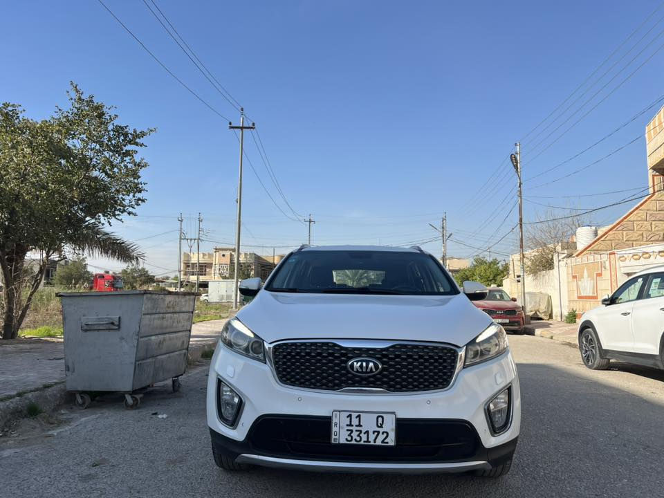 كيا سورنتو خليجي
رقم بغداد الماني بسمي 
لون ابيض 
موديل ٢٠١٦ 
فووول مواصفات (كويتي )بدون فتحة 
بصمتين: تشغيل وتقفيل 
الباب الخلفي كهرباء 
بردات خلفية اصلية 
زراك لايت بلدعامية 
كشنات جلد قرميدي 
كشنات كهرباء 
تبريد ابيانو لمس 
تبريد ٣ قطع ثلج 
حاكية : ابلوتوث: اوكس 
كيجات السرعة زئبقية 
شاشة الدشبول الكترونية 
نظام ايكو درايف 
مانع انزلاق وانحدار 
تحكم استيرن فول 
داخل قرميدي كويتي 
حساس امامي وخلفي 
مري شفط مع القفل 
كامرة دوارة اصلية 
اضواء ترحيب بليدات 
علامة سورنتو بلدوسة 
لد امامي وخلفي 
لايت زنون اصلي 
اشاير بلمري 
يدات نيكل اصلي 
ويل اكروم ١٩
تخم تاير جديد 
كير ومكينة وصدر وحدادية وتبريد كفالة عامة
بدون ضربة وتبديل وصبغ عدى اشوية صبغ اباب العبري دابين علية بطش مابية اي ضربة 
سيارة جديدة وجاهزة مابية اي نقص 
الرقم الدولي الجديد/ هزة جديدة/ سنوية جديدة 
البصمة الثانية ممستخدمة// كتلوكات الشركة موجودات/
السعر ٢٢٧$
***********
