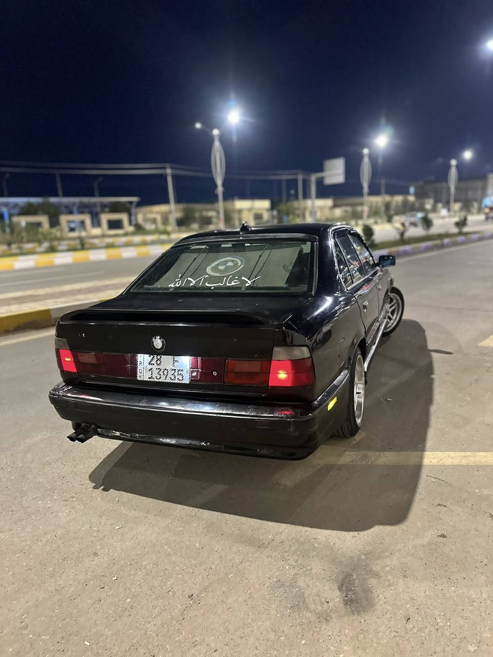 بي ام 525 بليته وسنويه موديل 90 محرك مسكر فانوس 
بسمي سنويه للـ2031 سياره جاهزه من كلشي كير ومحرك وحداديه وكهربائيات وتخم تاير جديد وغرفه جديده جاهزه للاخير ، عليها كت M بالكامل (ويل m17,دووسm , كشنات m , مري منفصل m, دعاميات امامي خلفي m ، سبايدر جنطه m ) مكاني ناصريه مركز سعرها 47    /    ***********
