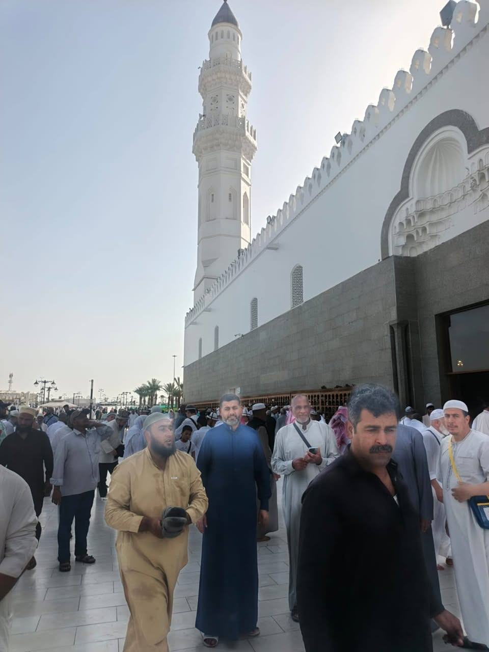 🌙✨ رحلة عمرة برية بعد موسم الحج  يوم ١٠ / ٦ / ٢٠٢٦ ✨🌙
فرصة مميزة لأداء مناسك العمرة بكل راحة وطمأنينة
بسعر 550 دولار فقط 
✅ تشمل الرحلة:
التأشيرة
الإقامة الفندقية يومين المدينه المركزيه  ومكه المكرمة محبس الجن 
توفير غرف حسب الحاجة
وجبات طعام
هدايا من الشركة
🚌 سفر مريح وتنظيم ممتاز
🤍 خدمة ومتابعة طوال الرحلة
📞 للطلب والاستفسار:
المتعهد أبو أحمد
***********
***********
