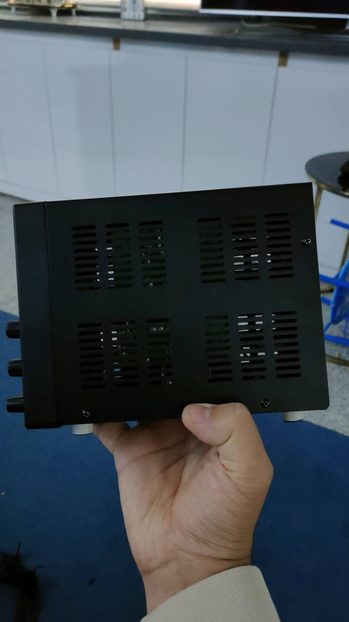 30 فولط ، 5 امبير


**إذا كنت صاحب هذا الإعلان وتريد حذفه لأي سبب، رجاءا أرسل رسالة إلى الدعم الفني**