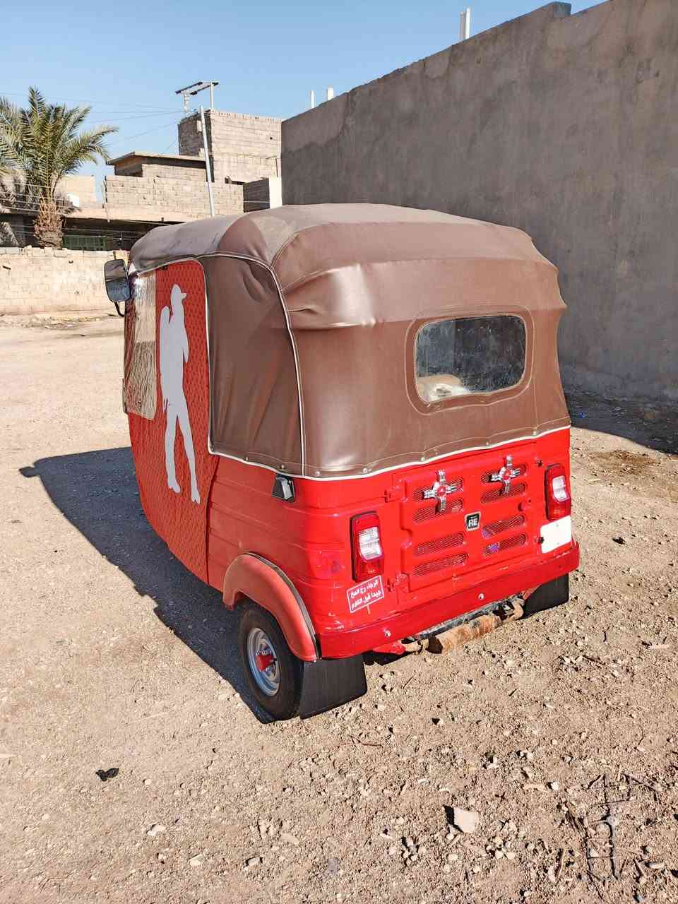 سلام عليكم تكتك للبيع موديل 18رقم وسنوية نكليزي محرك مجفت مصبوغة جماليه مكاني بلكوت الشراري يتصل *********** )(***********
