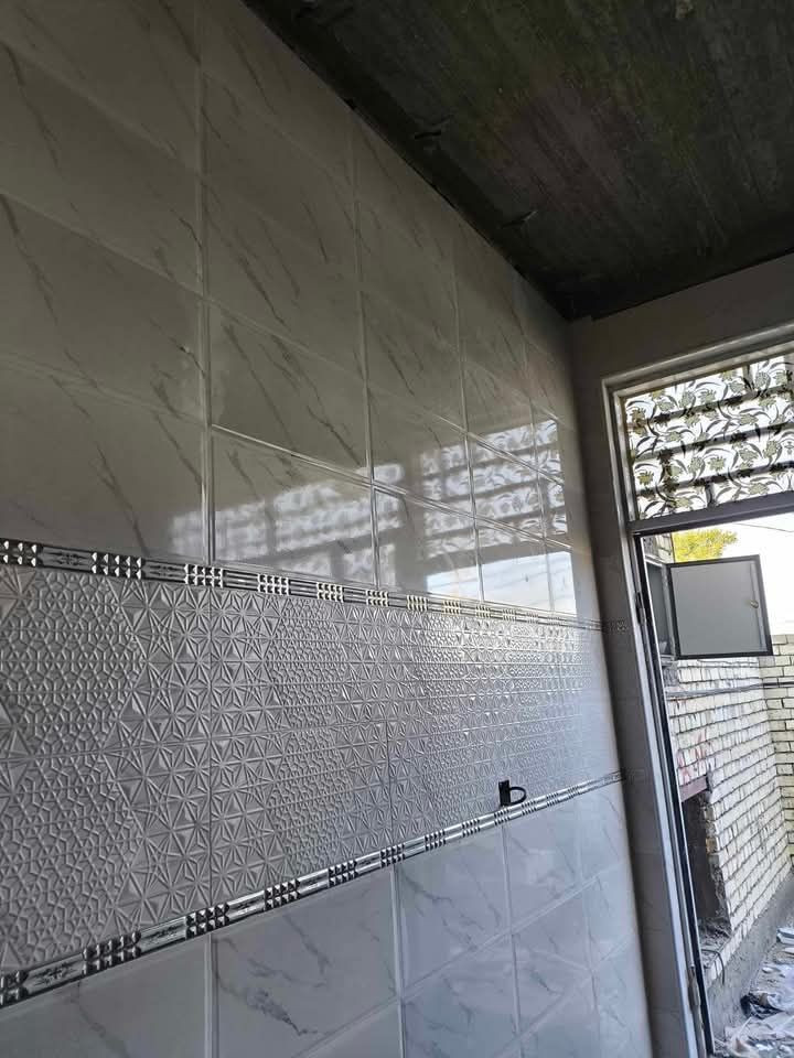 سلام عليكم خلفه كاشي وسراميك وبورسلين متفرغ حالين ***********
