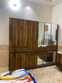 غرفه لبيع اخت نضيفه متكونه من 7قطع وسعره ب450 وبيه مجال رقم07873646860