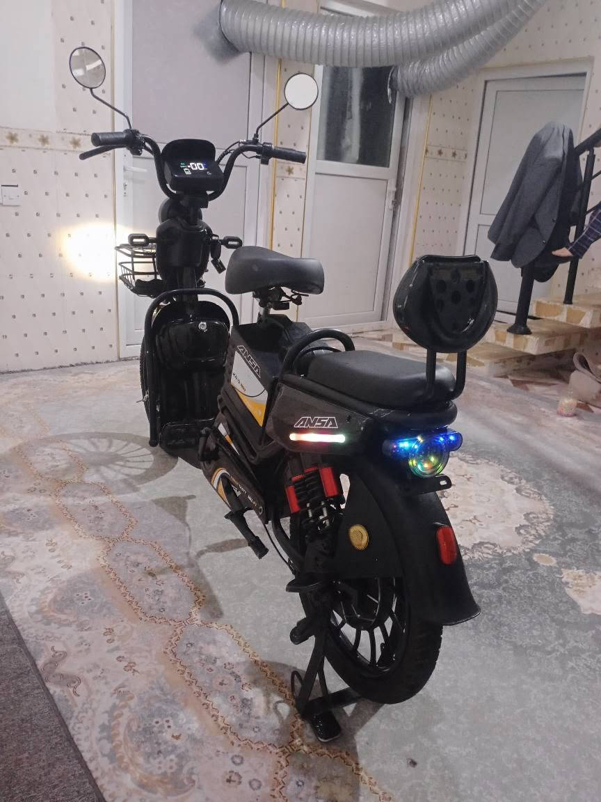 ماطور شحن حجم 20 اخو الجديد بطاريات كبار وبشرط السرعه 99 بلوتوث مكان أربيل سعر 370الف ومجال ***********

*********** وتس أربيل, العراق
