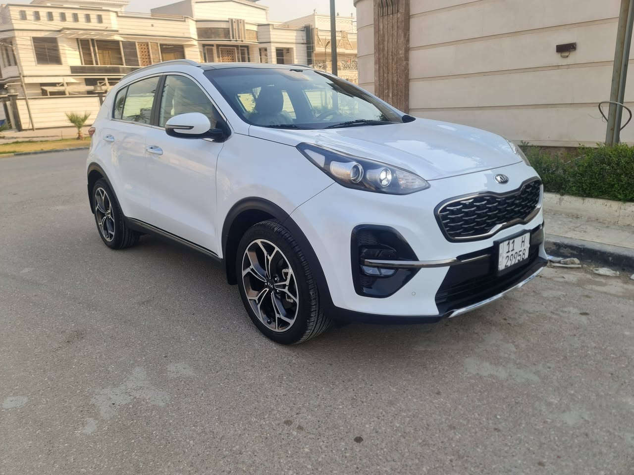 سبورتج خليجي موديل ٢٠٢٠  ماشيه ٦٧جيتي لاين معروفه مواصفاتها مايحتاج تنذكر مكفوله من الصبغ فقط بارد بصيط جدا بلجاملغ الامامي
السعر ٢١٨
للإستفسار ***********وبيه مجال قليل الشراي ايخابر مامتواجد عل فيس مكانها البلديات بسمي سنويه جديده السياره جديده بمعنى الكلمه
