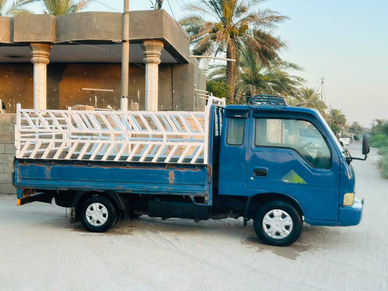 السلام عليكم فونتيره للبيع موديل 1999رقم بغداد مكفوله من المحرك ولكير وشاصي ورقم الشاصي دوشمه تخم تاير كهرباءيات كله شغاله السياره نضيفه ومابيه كل نقص مكاني بابل السعر 60 وبيه مجال رقم الهاتف ***********
