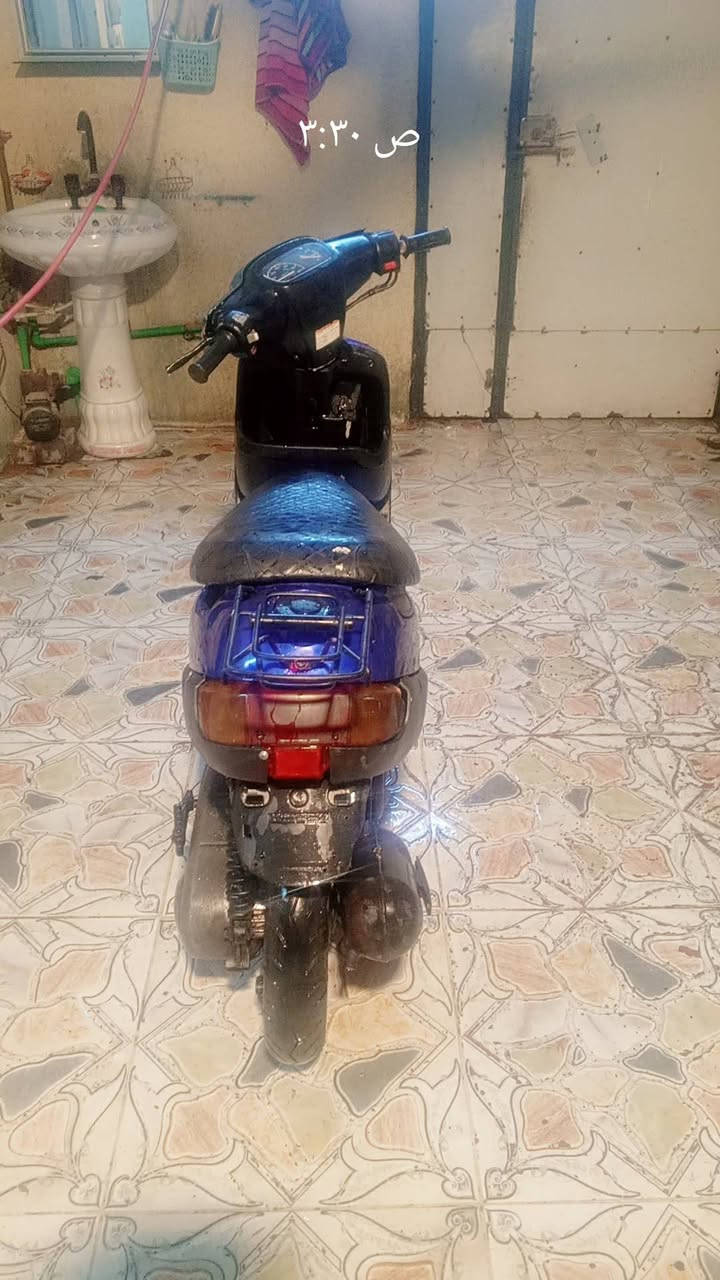 السلام عليكم دراجه منقولي للبيع 300 بها مجال انتصر على الرقم العنوان بصره.                                         ***********
