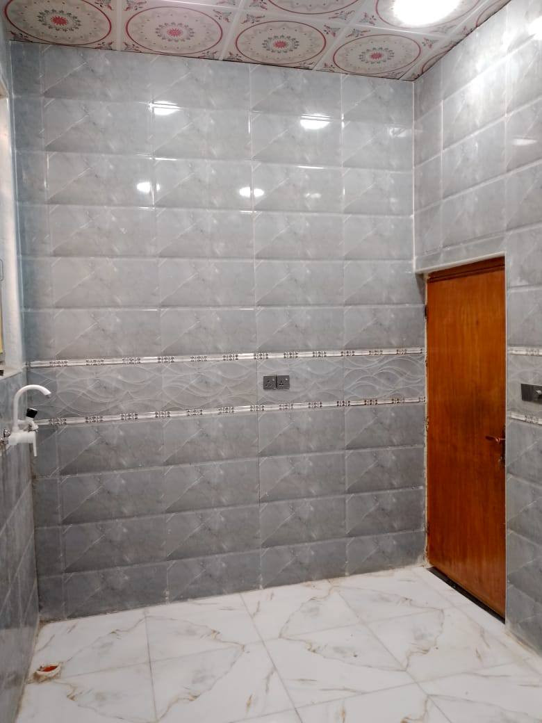 #اسعد_الله_اوقاتكم_بكل_خير⁉️👋

دار سكن للبيع 🏠🏠 

#المساحة::100متر

#العنوان:: البصرة أبو الخصيب منطقة أم النعاج مقابيل حي بغداد قريب علة الفوك 

#جنس_العقار::طابو مالك صرف زراعي باسم عراقي سند 25 وكالة ونصخ من الطابو ومكاتبة من المالك مباشره 

#يحتوي:: البيت على غرفتين٢ منام كبار 
وديوانية 
ومطبخ وصالة 
وصحيات 

بناء بلوك 
شارع 10م 

جميع الخدمات متوفرة ماء كهرباء مدارس نت كلشي قريب على 
#السعر((78مليون وبي مجال))
#اللاستفسار:: إلا تصال على الهاتف ☎️📞 
☎️((***********))☎️
